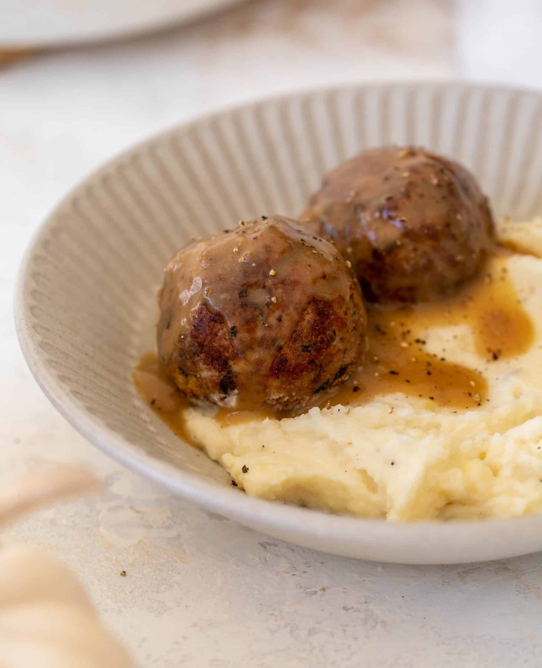 thanksgiving turkey and stuffing meatballs